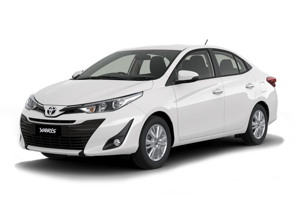 TOYOTA YARIS 1 - Copy